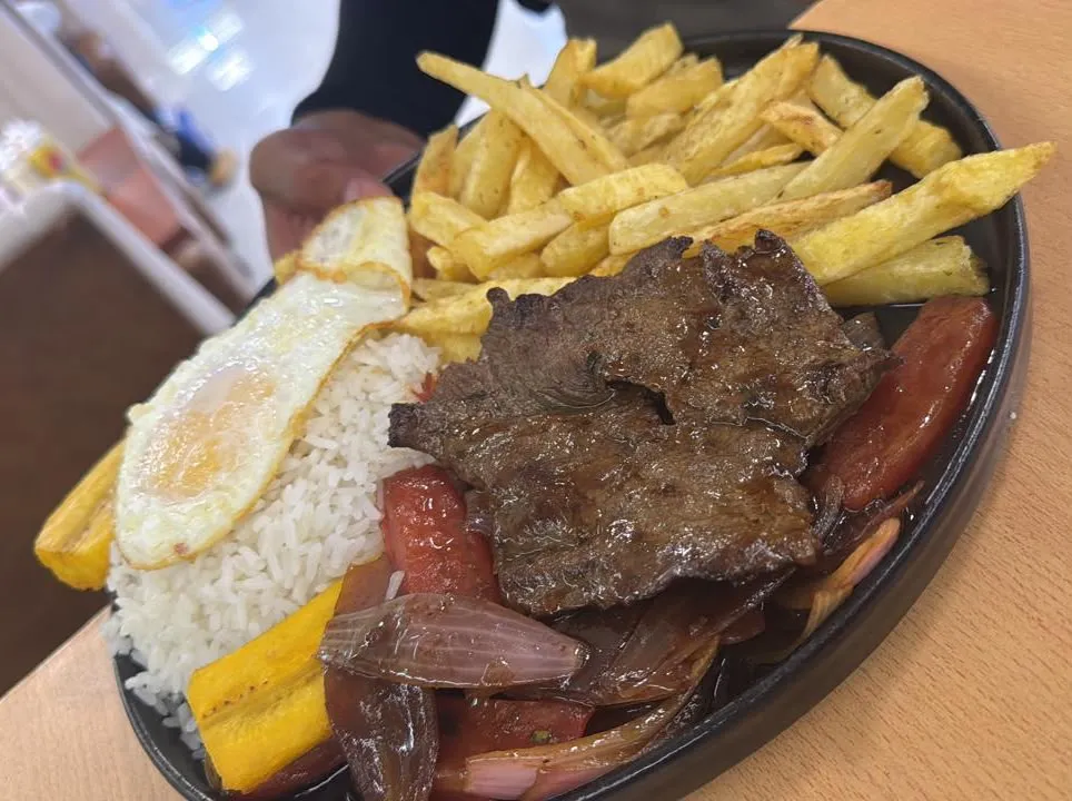 WhatsApp Image 2026-07-10 at 17.14.31-convertido-de-jpeg Plato de bistec a lo pobre.